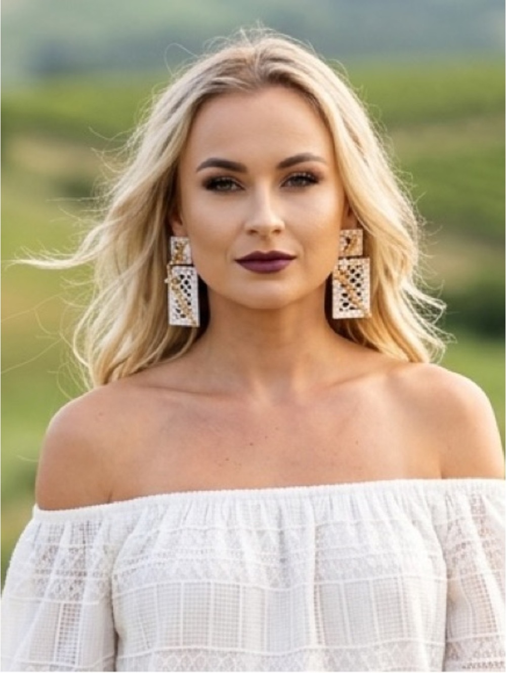 NWT Tuckernuck Gold Gracen Earrings in Gold Vine